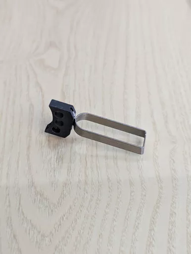 REMINGTON R1(M1911) - TRIGGER BOW/BLACK ASSEMBLY/3 HOLE